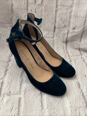 🔵”LIKE NEW” Chinese Laundry Dark Teal Velvet Ankle-Strap Block Heels